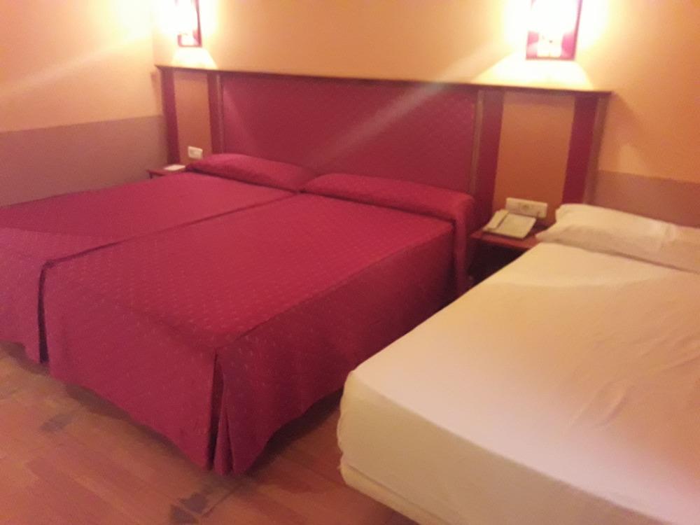 Hotel Fuente Las Piedras Cabra Kültér fotó