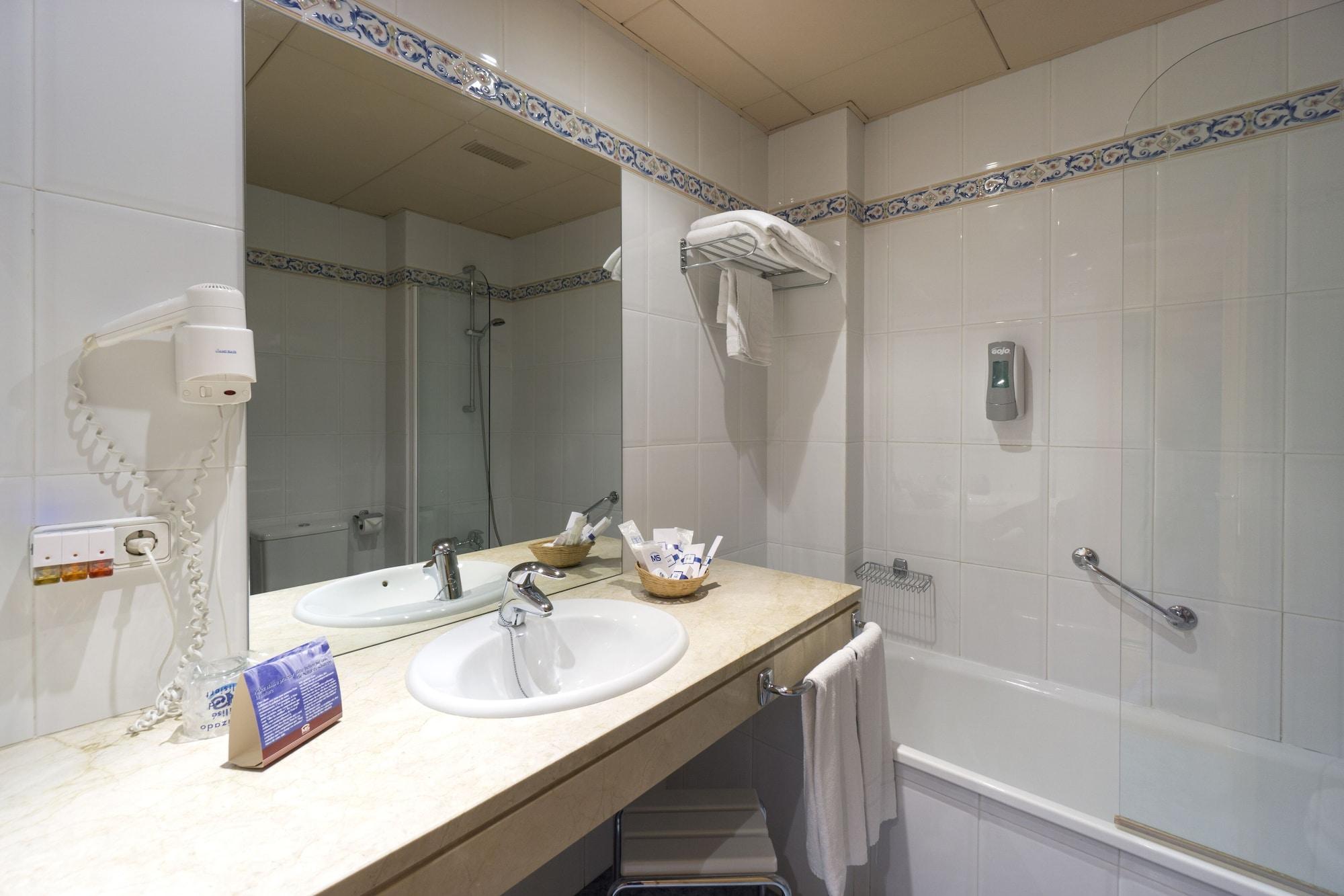 Hotel Fuente Las Piedras Cabra Kültér fotó