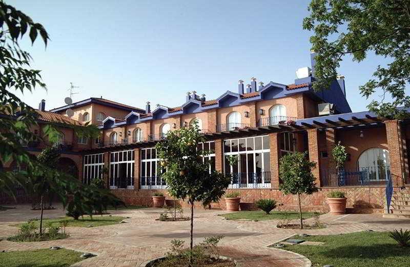 Hotel Fuente Las Piedras Cabra Kültér fotó