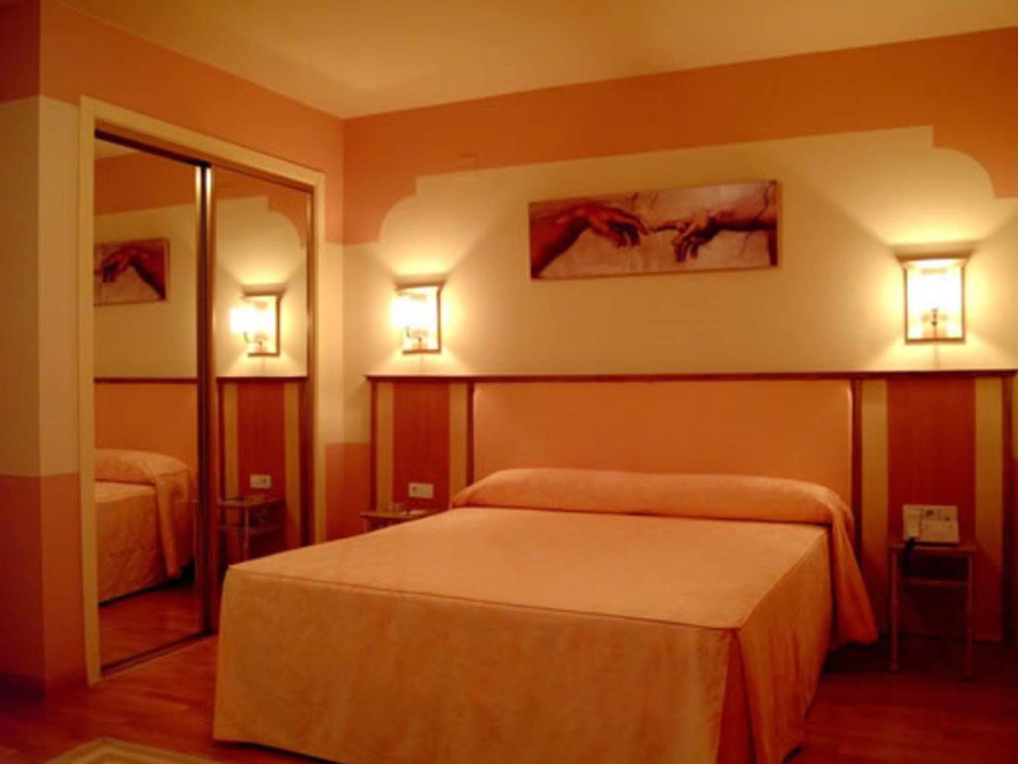 Hotel Fuente Las Piedras Cabra Kültér fotó